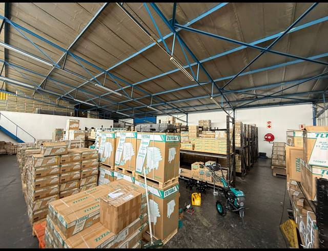 406M² WAREHOUSE TO LET IN SPARTAN